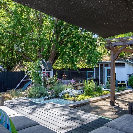 Hotel Chic Rv Retreat, Stunning Yard In Roseburg Exteriér fotografie