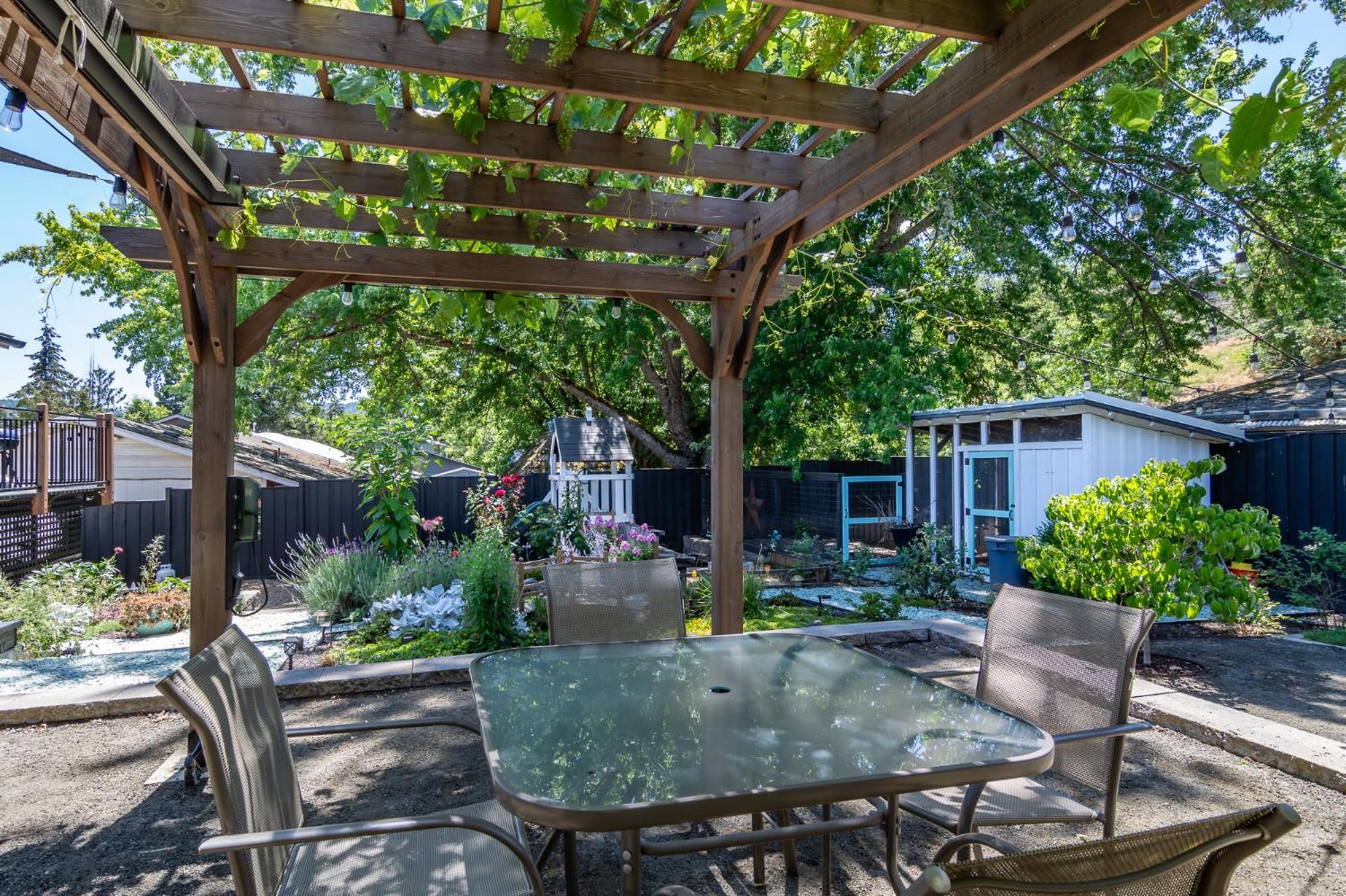 Hotel Chic Rv Retreat, Stunning Yard In Roseburg Exteriér fotografie