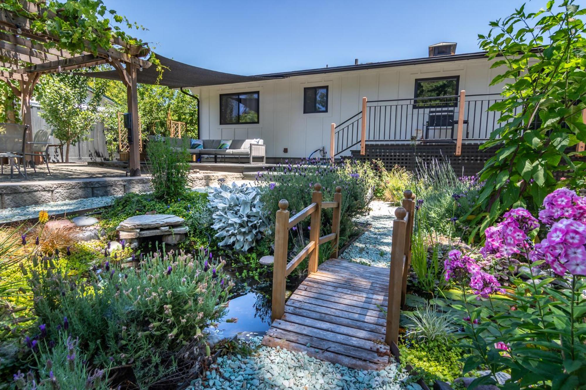 Hotel Chic Rv Retreat, Stunning Yard In Roseburg Exteriér fotografie