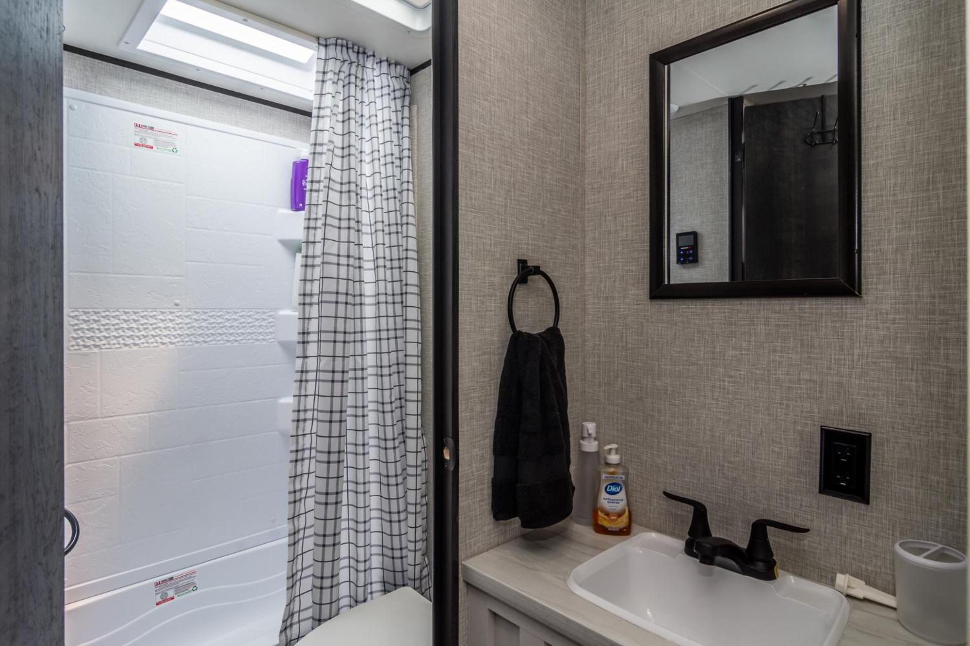 Hotel Chic Rv Retreat, Stunning Yard In Roseburg Exteriér fotografie