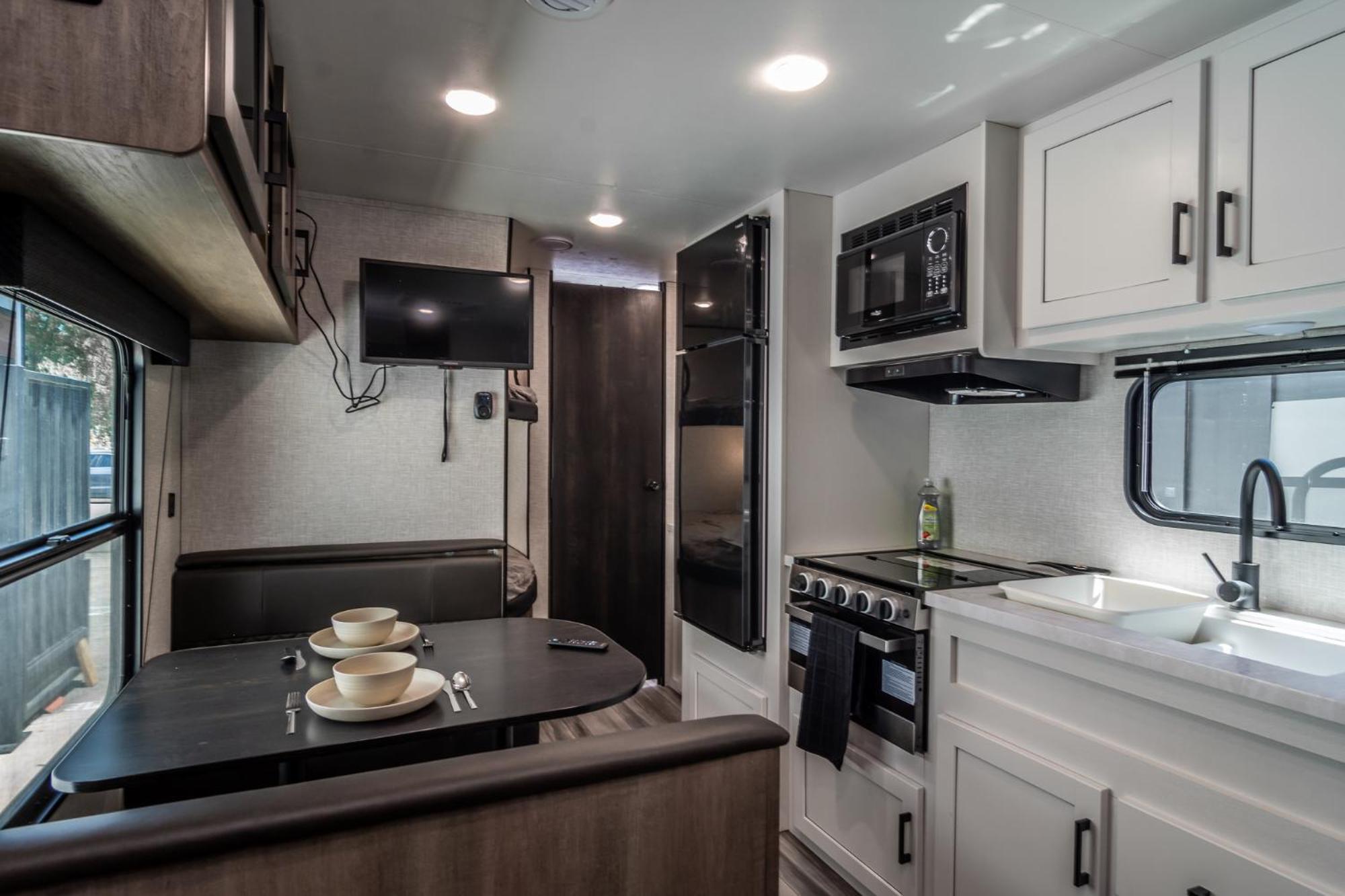 Hotel Chic Rv Retreat, Stunning Yard In Roseburg Exteriér fotografie