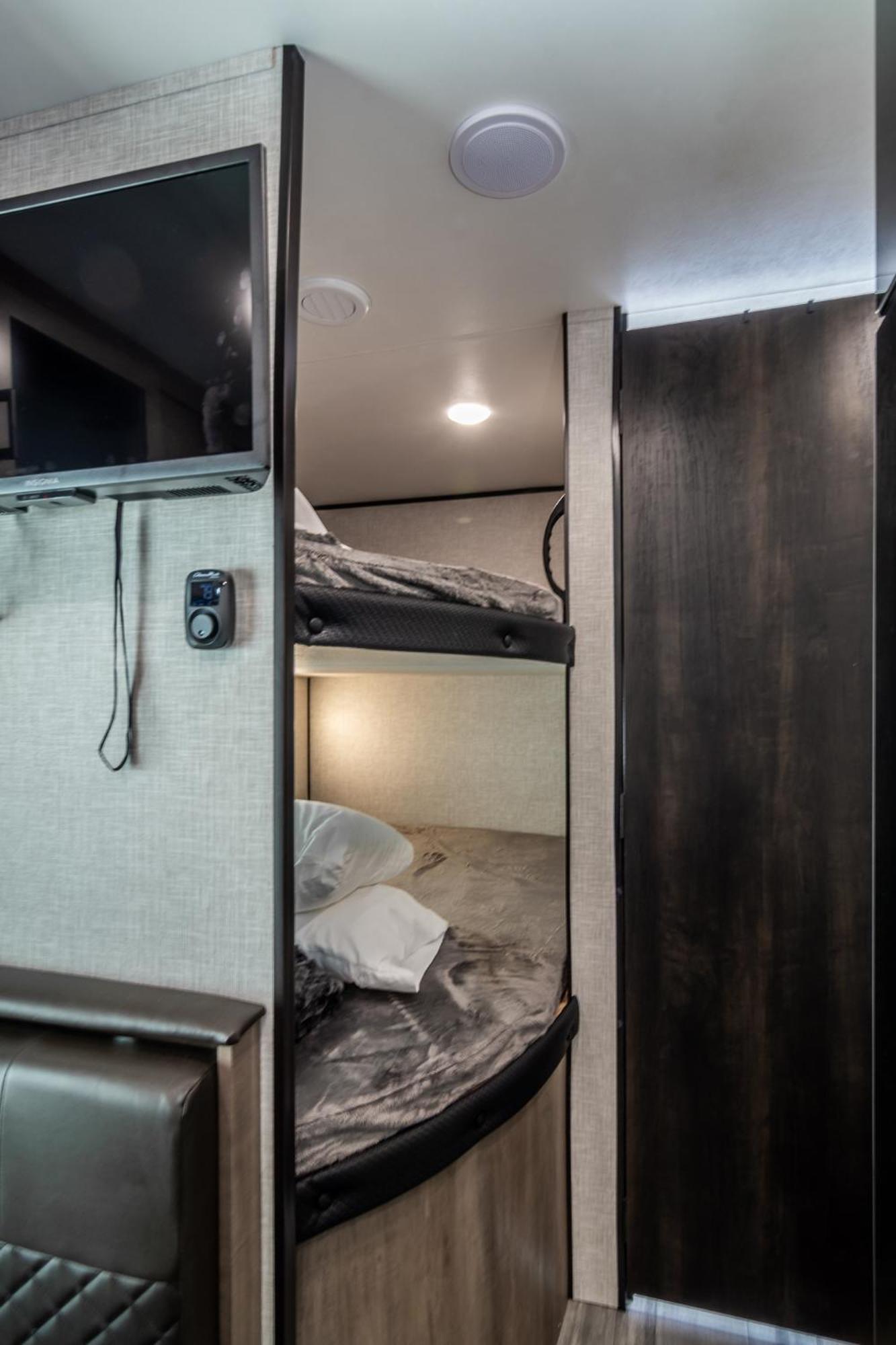 Hotel Chic Rv Retreat, Stunning Yard In Roseburg Exteriér fotografie