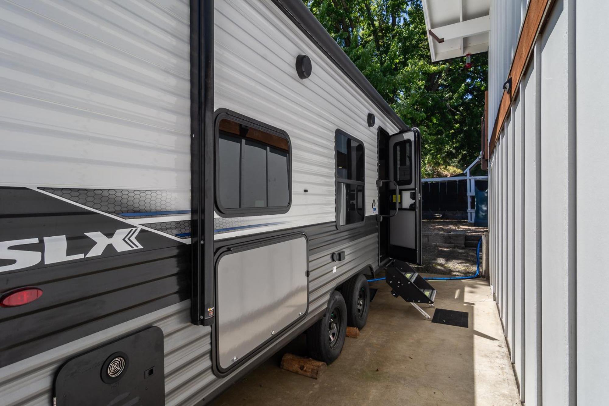 Hotel Chic Rv Retreat, Stunning Yard In Roseburg Exteriér fotografie